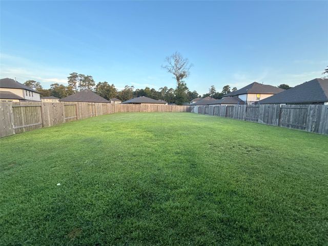 14226 Lake Lodge Dr Drive, Conroe, TX 77384