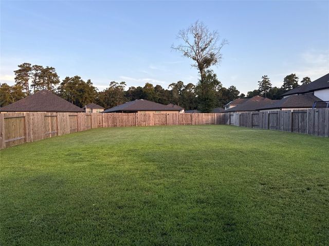 14226 Lake Lodge Dr Drive, Conroe, TX 77384