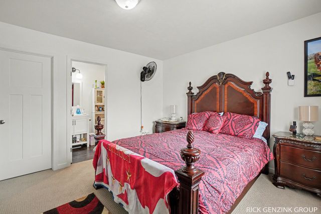 392 Harbor Town Court 4, Holland City, MI 49423