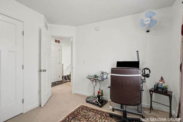 392 Harbor Town Court 4, Holland City, MI 49423