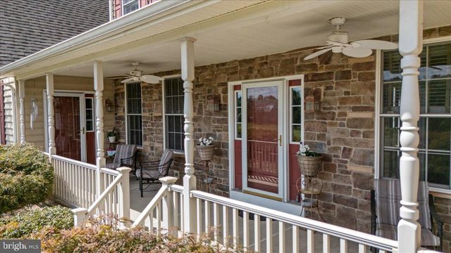 174 SMITHTOWN RD, Pipersville, PA 18947