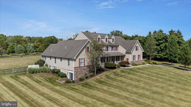 174 SMITHTOWN RD, Pipersville, PA 18947