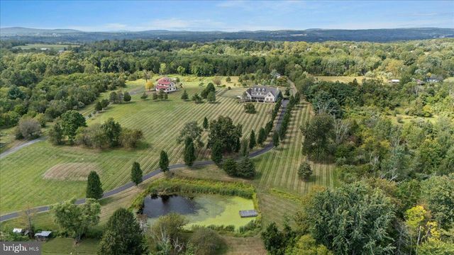 174 SMITHTOWN RD, Pipersville, PA 18947