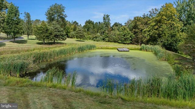 174 SMITHTOWN RD, Pipersville, PA 18947