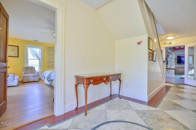 144 Celebrity Dairy Way, Siler City, NC 27344