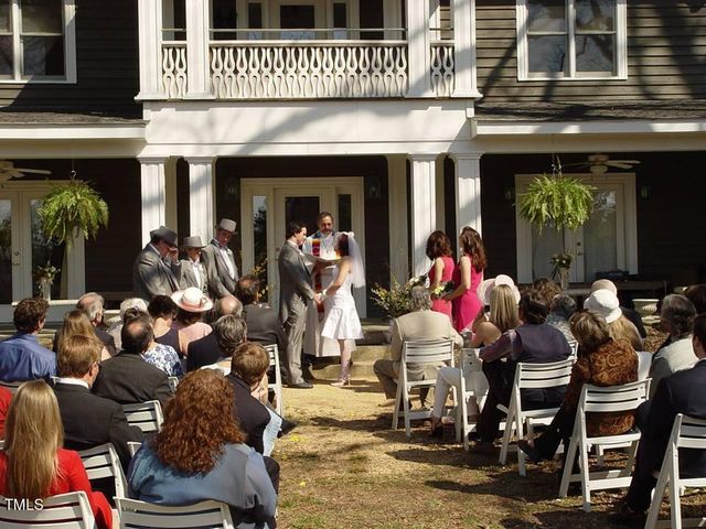 144 Celebrity Dairy Way, Siler City, NC 27344