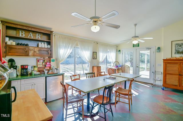 144 Celebrity Dairy Way, Siler City, NC 27344