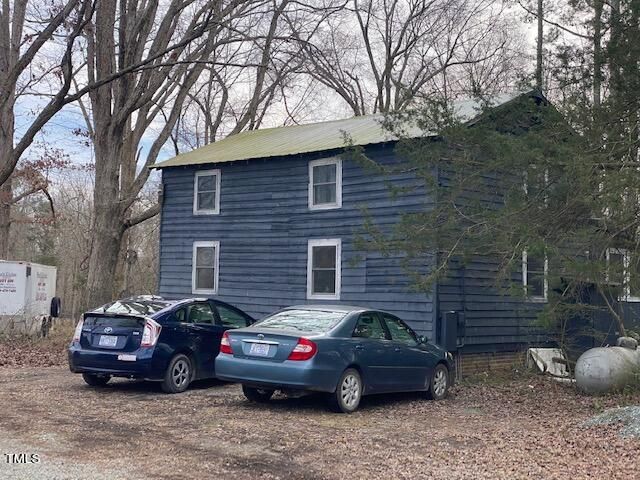 144 Celebrity Dairy Way, Siler City, NC 27344