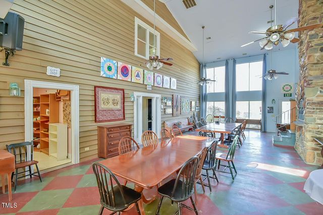 144 Celebrity Dairy Way, Siler City, NC 27344