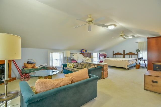 144 Celebrity Dairy Way, Siler City, NC 27344