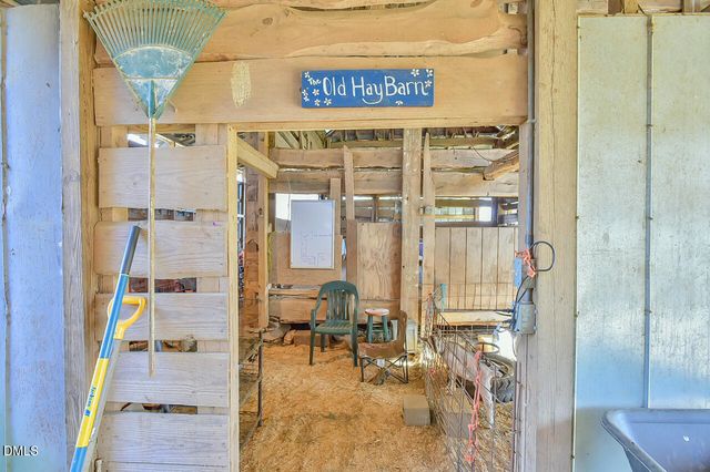 144 Celebrity Dairy Way, Siler City, NC 27344