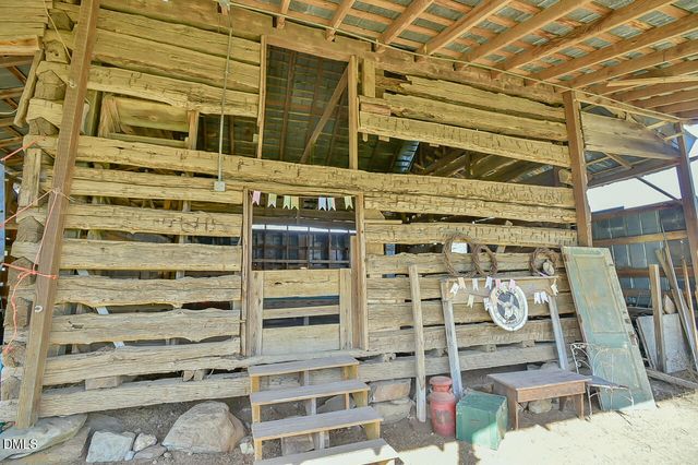 144 Celebrity Dairy Way, Siler City, NC 27344