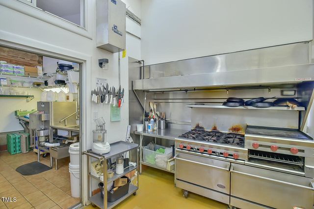 144 Celebrity Dairy Way, Siler City, NC 27344