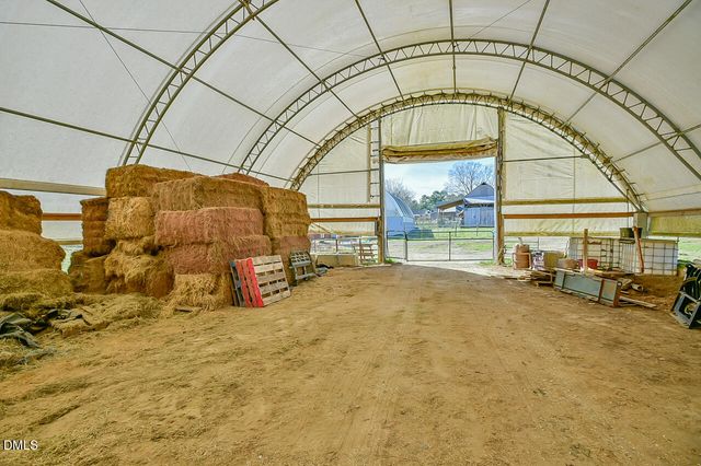 144 Celebrity Dairy Way, Siler City, NC 27344