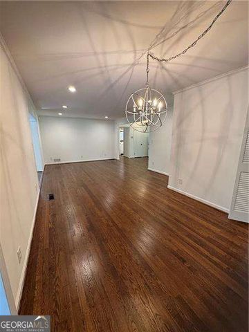 304 Colewood Way NW, Sandy Springs, GA 30328