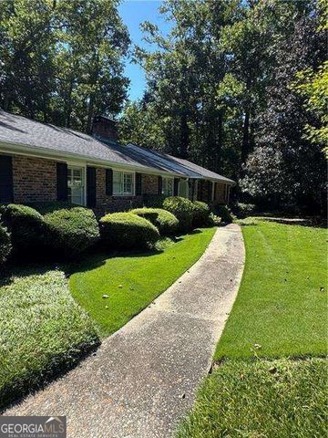304 Colewood Way NW, Sandy Springs, GA 30328