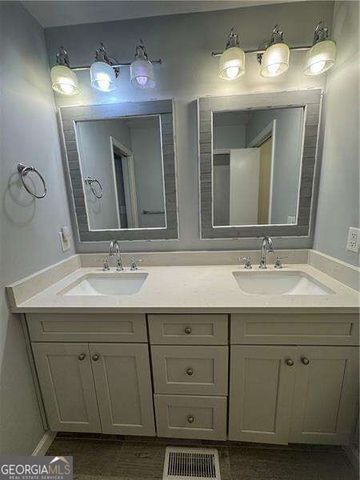 304 Colewood Way NW, Sandy Springs, GA 30328