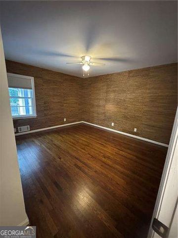 304 Colewood Way NW, Sandy Springs, GA 30328