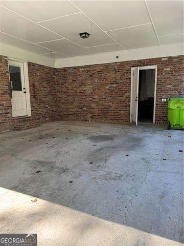 304 Colewood Way NW, Sandy Springs, GA 30328