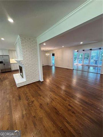 304 Colewood Way NW, Sandy Springs, GA 30328