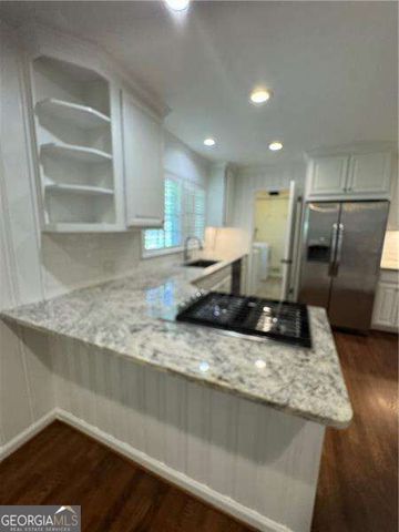304 Colewood Way NW, Sandy Springs, GA 30328