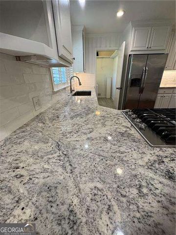 304 Colewood Way NW, Sandy Springs, GA 30328
