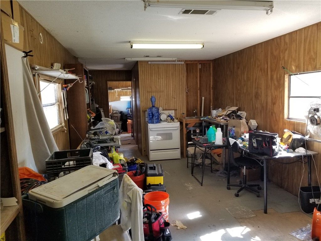 801 W Market St, Rockport, TX 78382 — photo 3