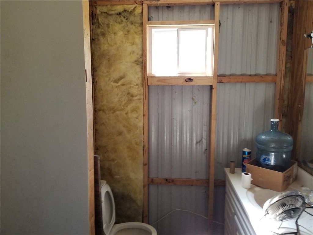 801 W Market St, Rockport, TX 78382 — photo 5