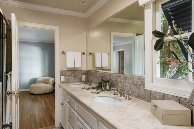 1650 Knollwood Drive, Pasadena, CA 91103