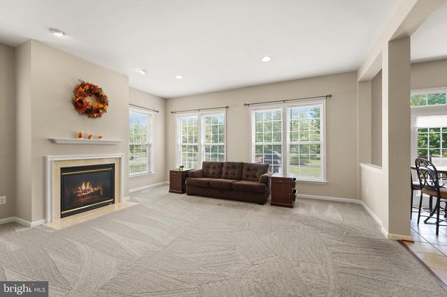 19296 CREEK FIELD CIR, Leesburg, VA 20176