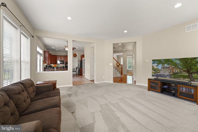19296 CREEK FIELD CIR, Leesburg, VA 20176