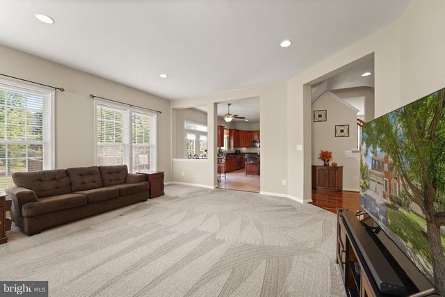 19296 CREEK FIELD CIR, Leesburg, VA 20176