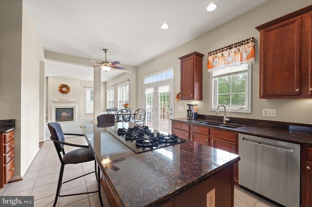 19296 CREEK FIELD CIR, Leesburg, VA 20176