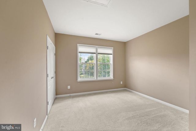 19296 CREEK FIELD CIR, Leesburg, VA 20176