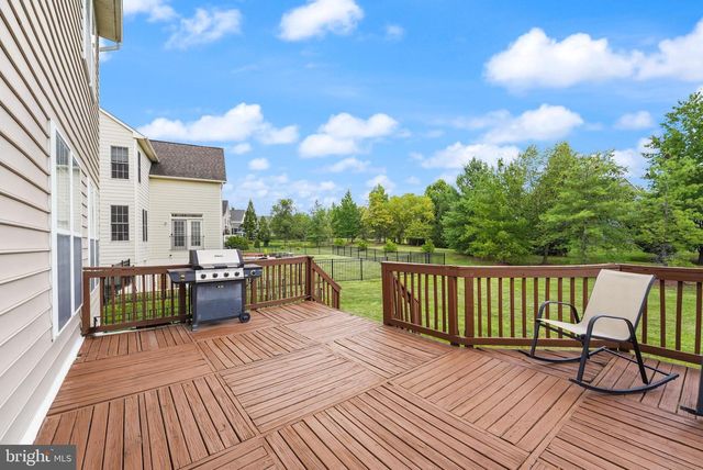 19296 CREEK FIELD CIR, Leesburg, VA 20176