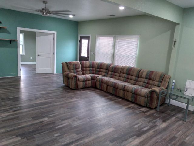 14923 Westside Blvd, Livingston, CA 95334