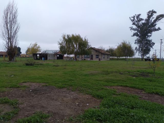 14923 Westside Blvd, Livingston, CA 95334