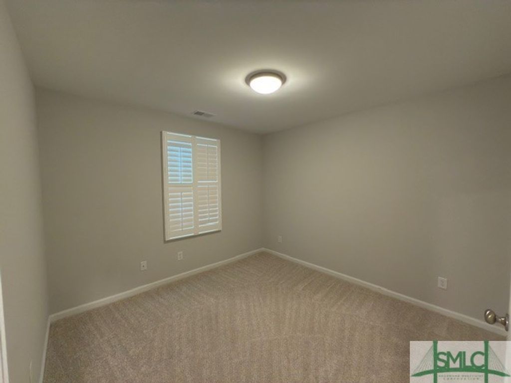 Image 20 of property listing at 108 Dunnoman Drive, Savannah, GA 31419