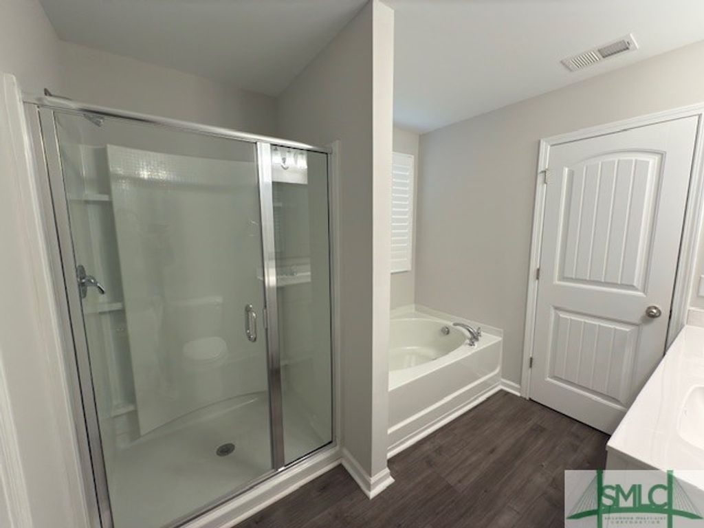 Image 24 of property listing at 108 Dunnoman Drive, Savannah, GA 31419