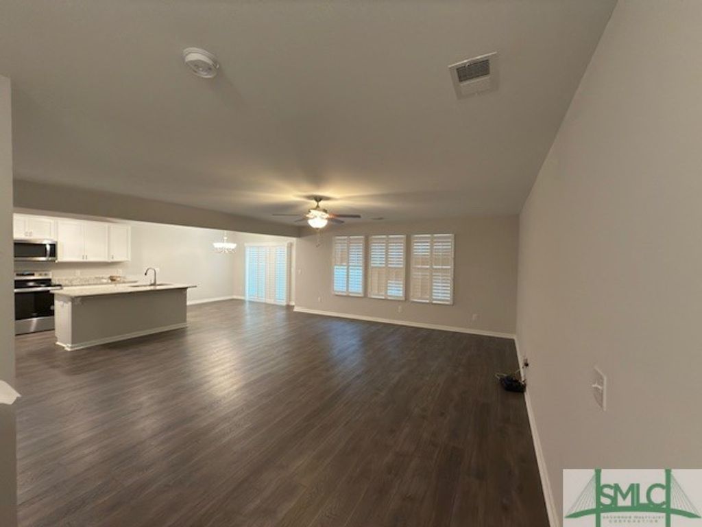 Image 3 of property listing at 108 Dunnoman Drive, Savannah, GA 31419