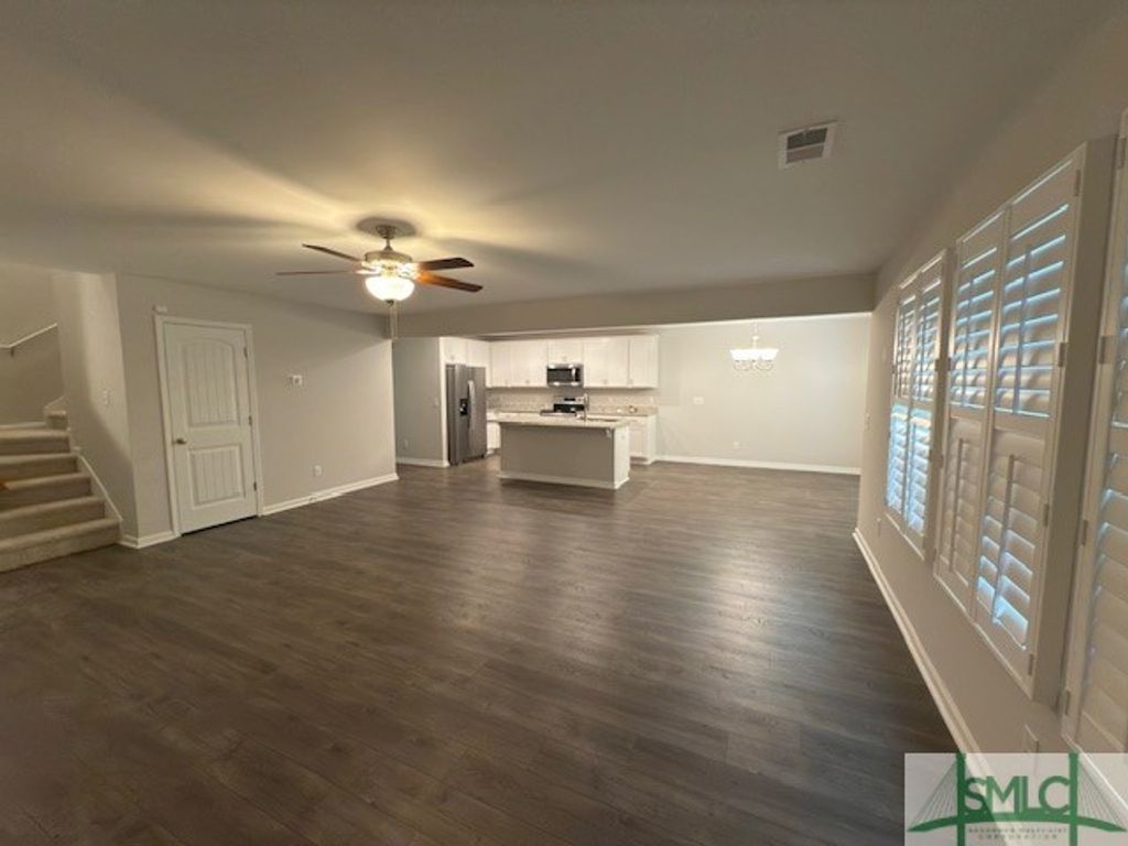 Image 6 of property listing at 108 Dunnoman Drive, Savannah, GA 31419