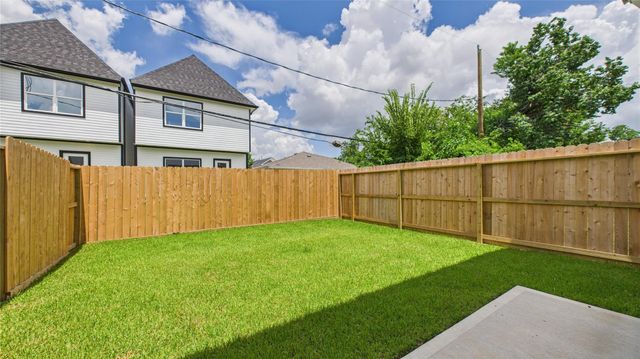 6734 Lozier Street, Houston, TX 77021