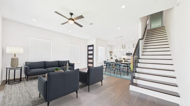 6734 Lozier Street, Houston, TX 77021