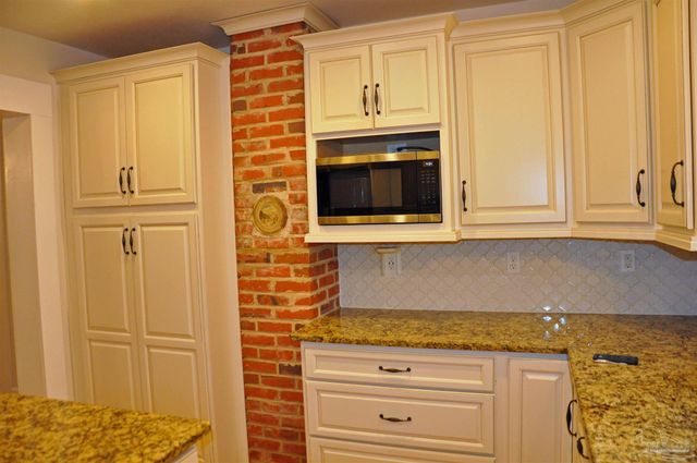 6570 Old Hwy 90, Milton, FL 32570