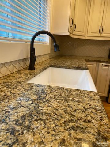 6570 Old Hwy 90, Milton, FL 32570