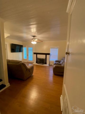 6570 Old Hwy 90, Milton, FL 32570