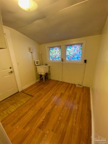 6570 Old Hwy 90, Milton, FL 32570