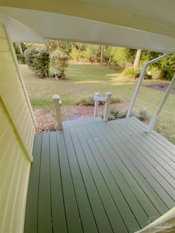 6570 Old Hwy 90, Milton, FL 32570