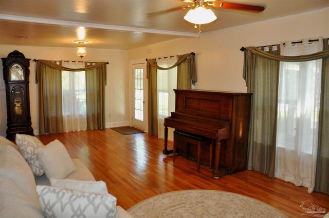 6570 Old Hwy 90, Milton, FL 32570