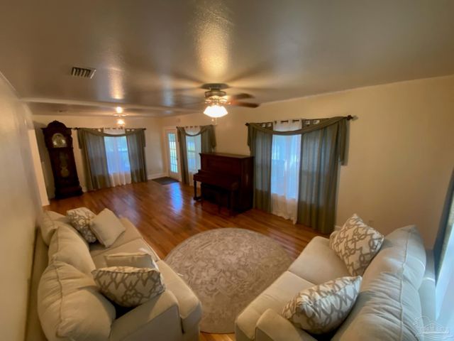 6570 Old Hwy 90, Milton, FL 32570